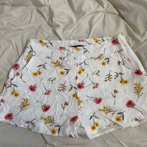 floral shorts